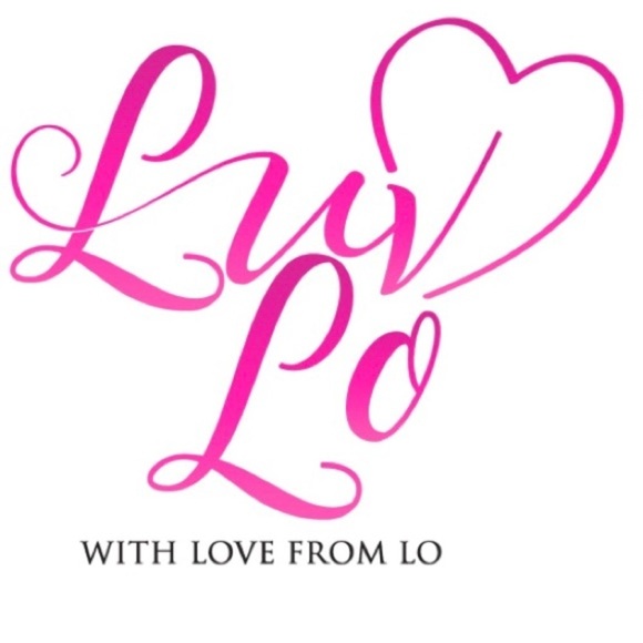 Meet the Posher: @luvlo - Picture 1 of 1